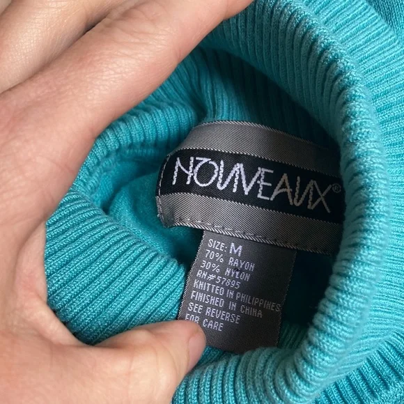 Nonveanx teal sleeveless turtleneck Great condition - Picture 6 of 10